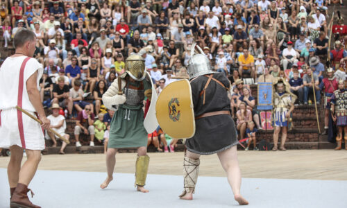 Römerfest Augusta Raurica - Auch Frauen kämpfen als Gladiatorinnen - Foto Susanne Schenker