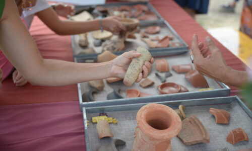 Roemerfest Augusta Raurica Roemische Keramik zum Anfassen Foto Daniel Rancic